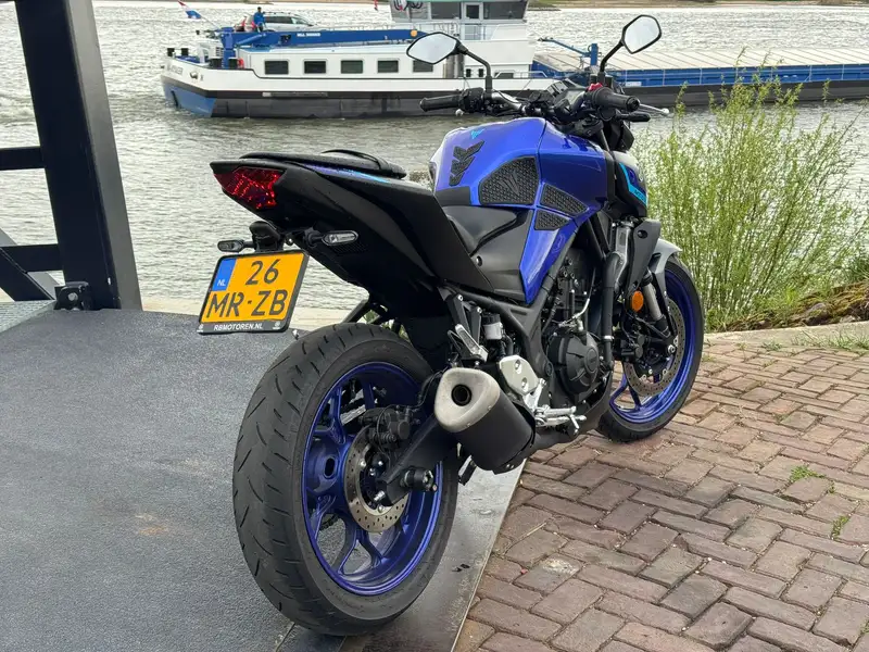 Yamaha MT-03 - foto 3