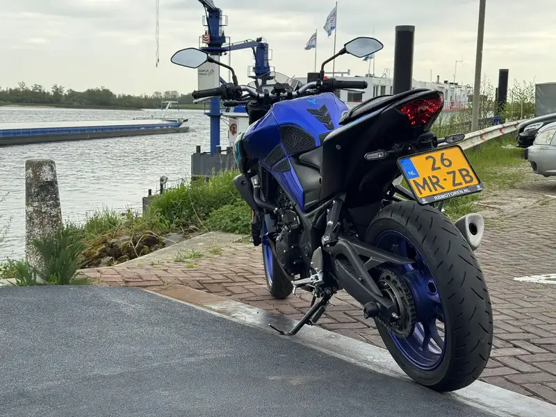 Yamaha MT-03 - foto 4
