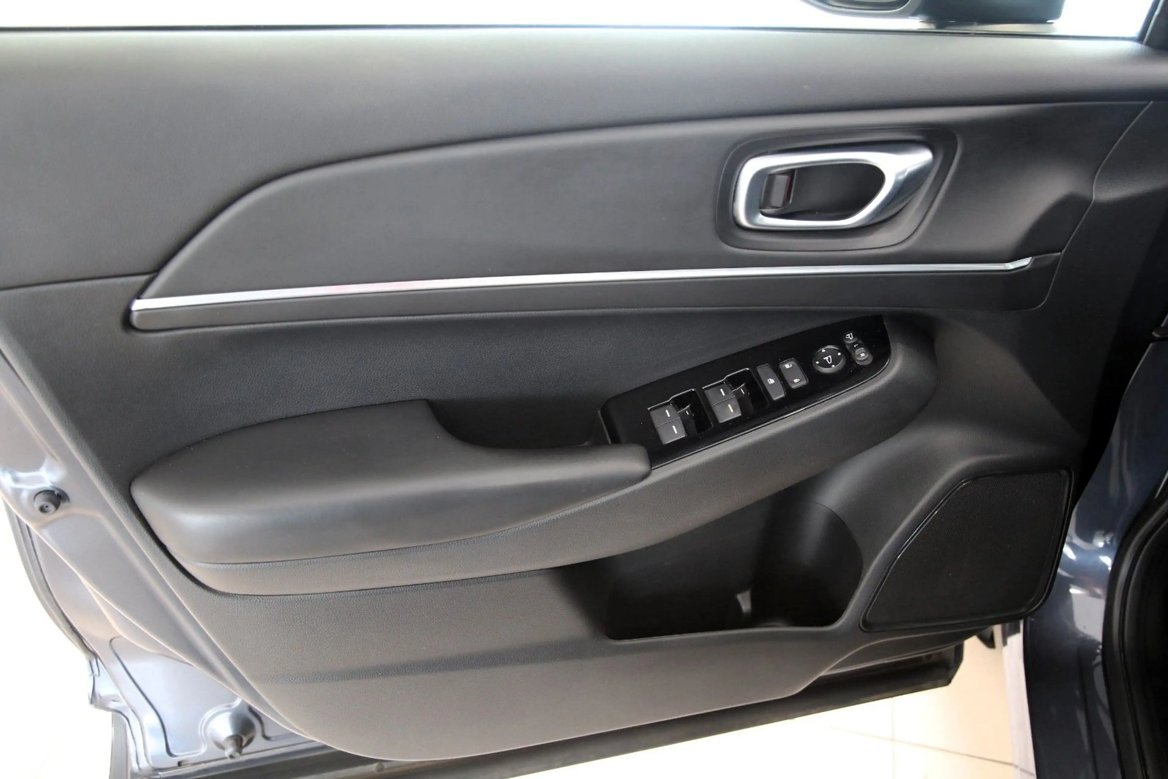 Honda HR-V Advance LHZ SHZ RFK Navi DAB — photo 20