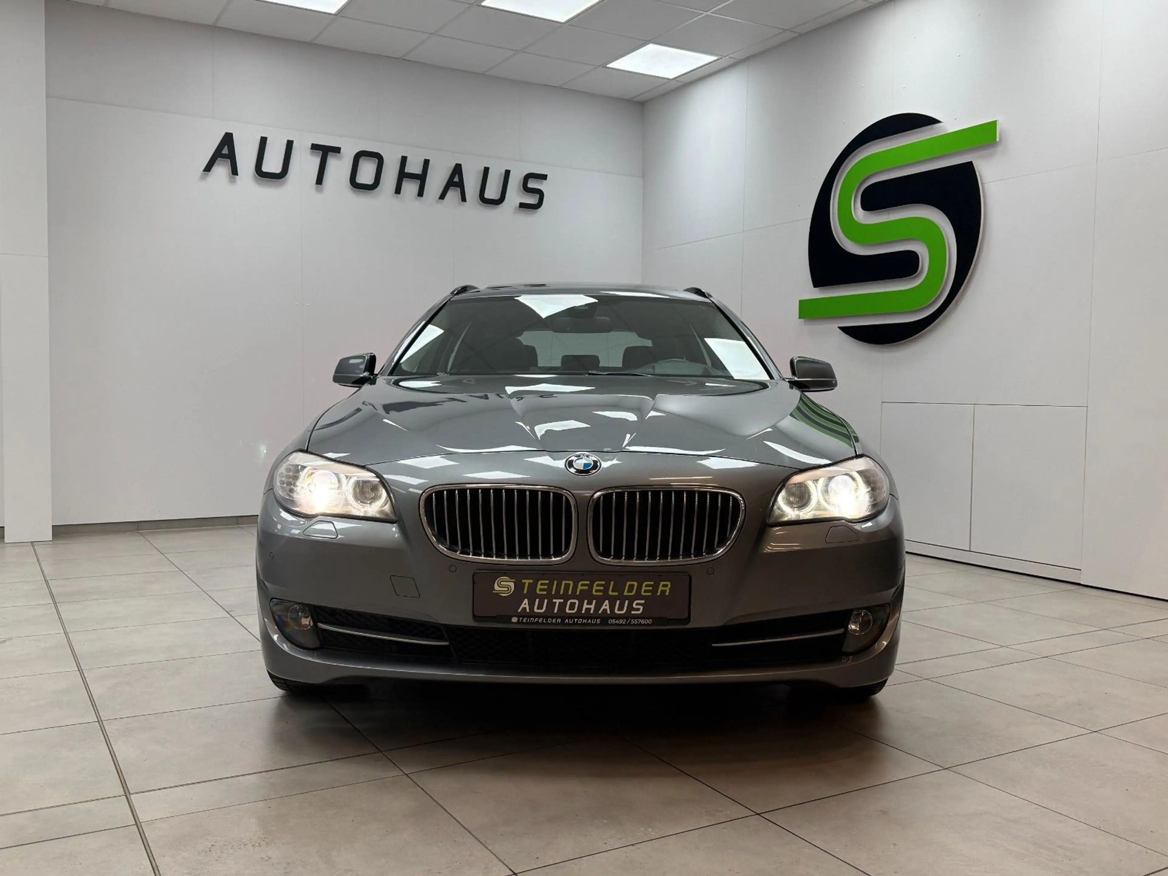 BMW 525 d / PANORAMA / LEDER / MEMORY / AHK — photo 2