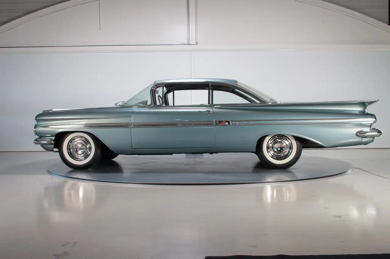 Chevrolet Impala Coupe | 283 V8 | 3-Speed | Original European Expor, foto 6