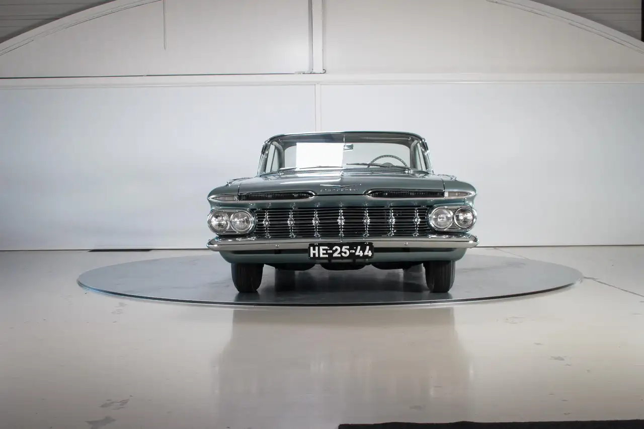 Chevrolet Impala Coupe | 283 V8 | 3-Speed | Original European Expor, foto 12