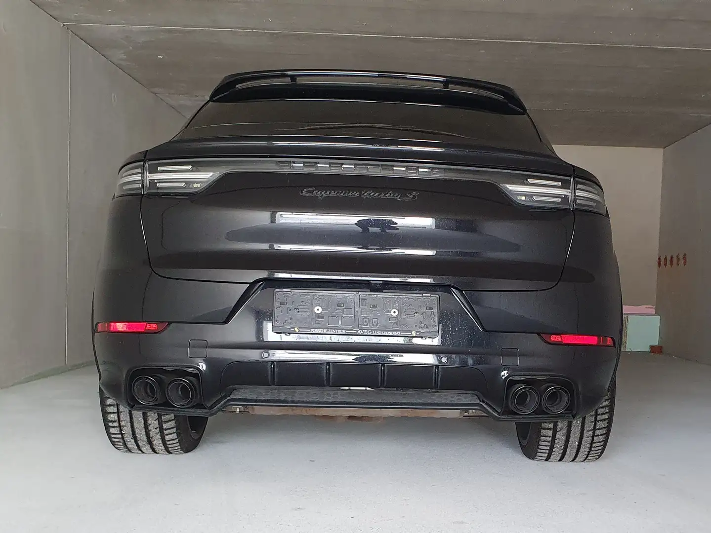 Porsche Cayenne Coupe Turbo S E-Hybrid 680PS Schwarz - 2