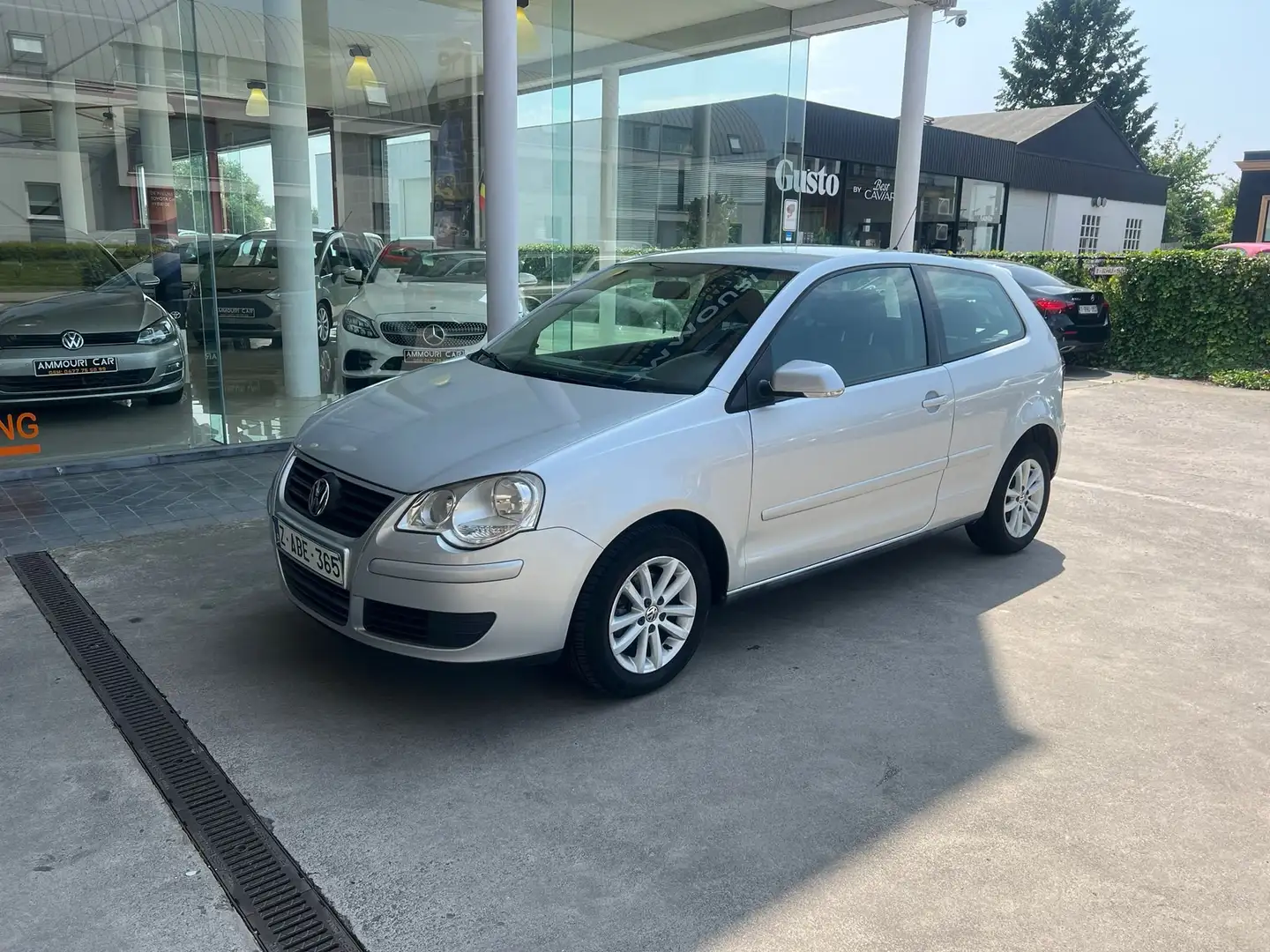 Volkswagen Polo 1.2 Comfortline Silber - 1