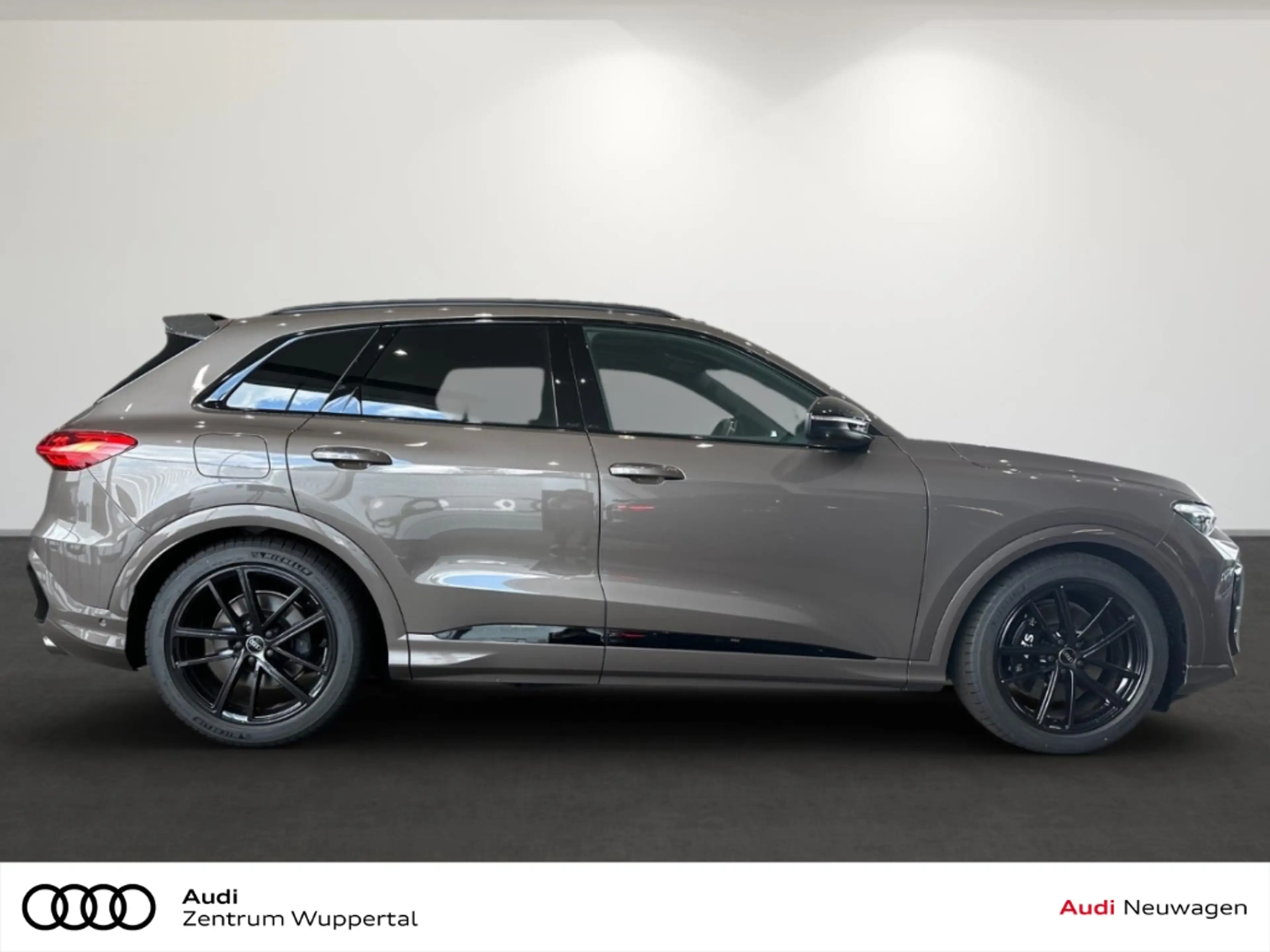Audi SQ5 SUV TFSI 270 kW S tronic — photo 3