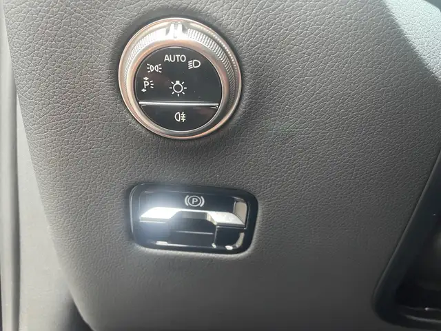 Mercedes-Benz GLC 200 d 4MATIC Ö-Edition *AHK*SHZ*NAVI*PDC* Ansicht 14