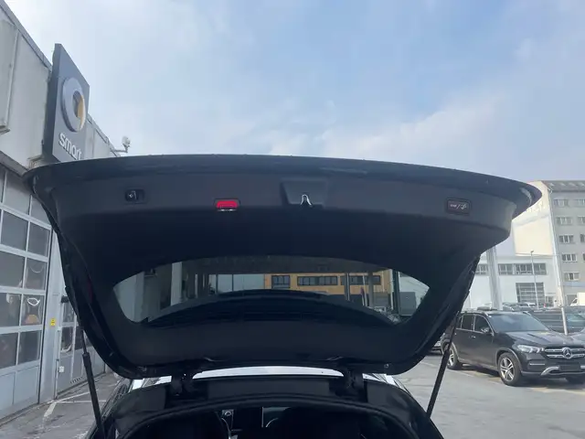 Mercedes-Benz GLC 200 d 4MATIC Ö-Edition *AHK*SHZ*NAVI*PDC* Ansicht 24