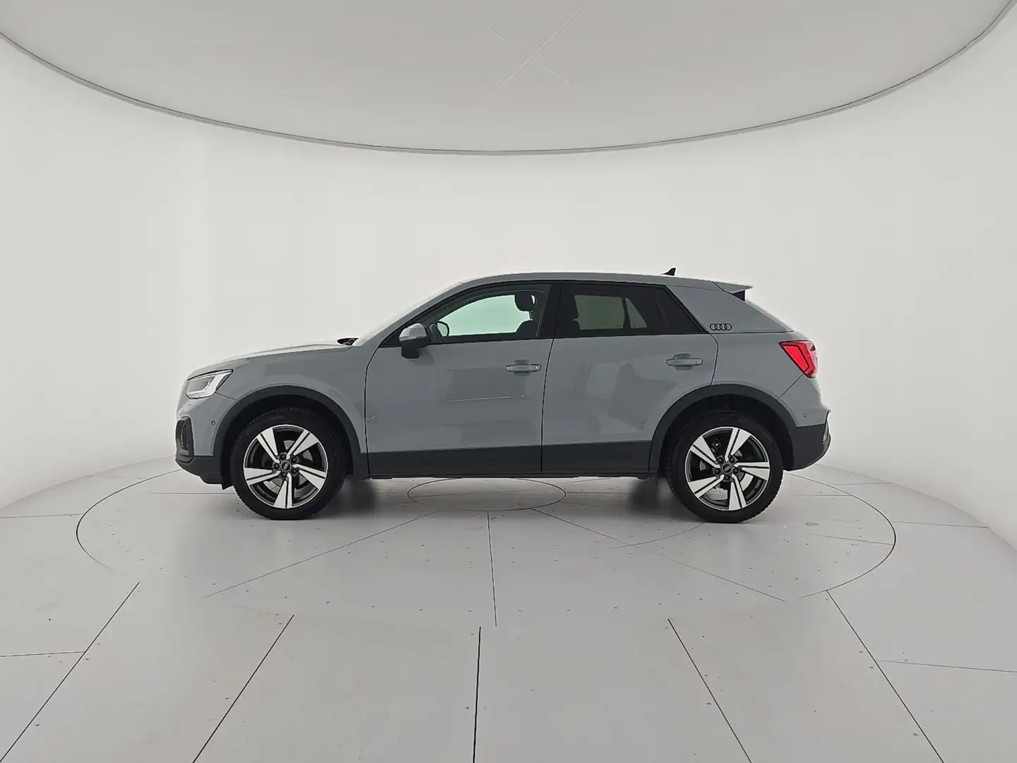 Audi Q2 35 TFSI S tronic Admired Grigio - 2