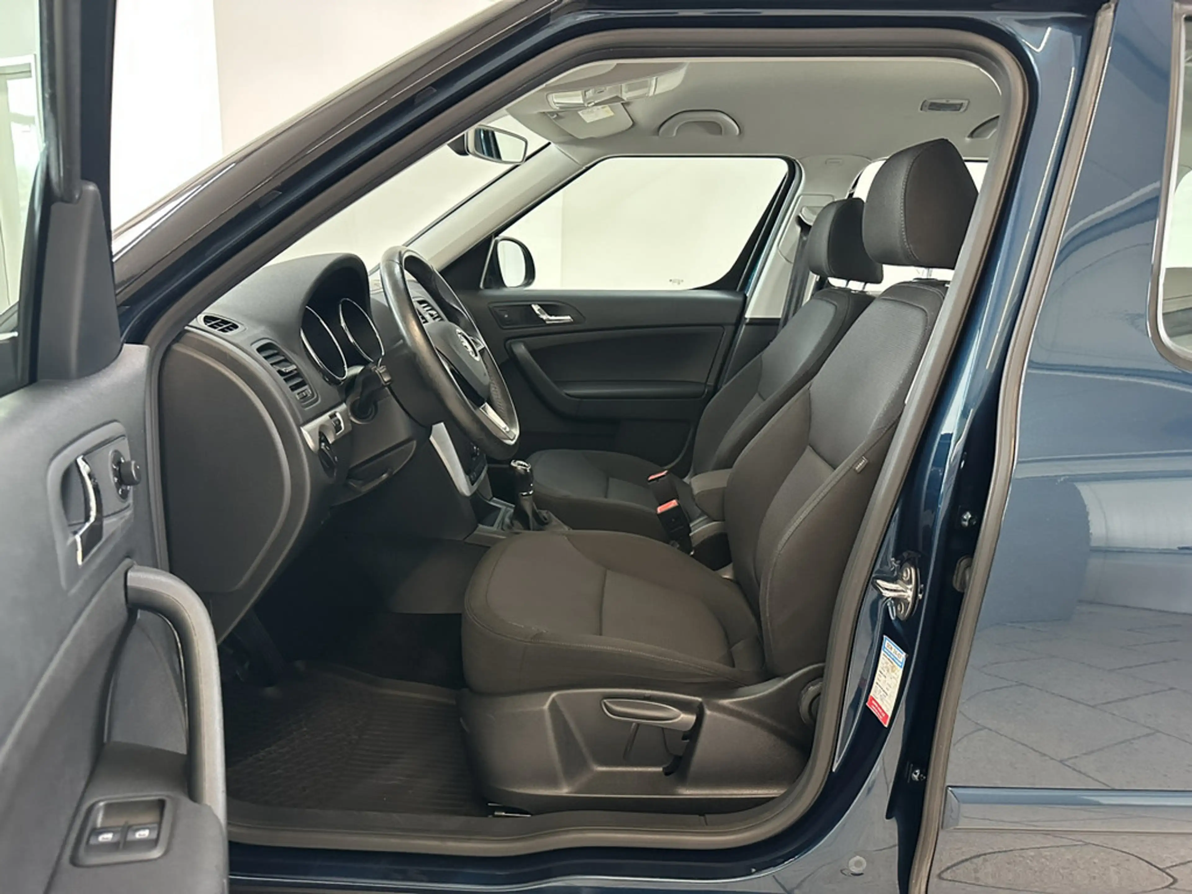 Skoda Yeti 1.2 TSI Ambition Green tec KLIMA PDC SHZ — photo 11