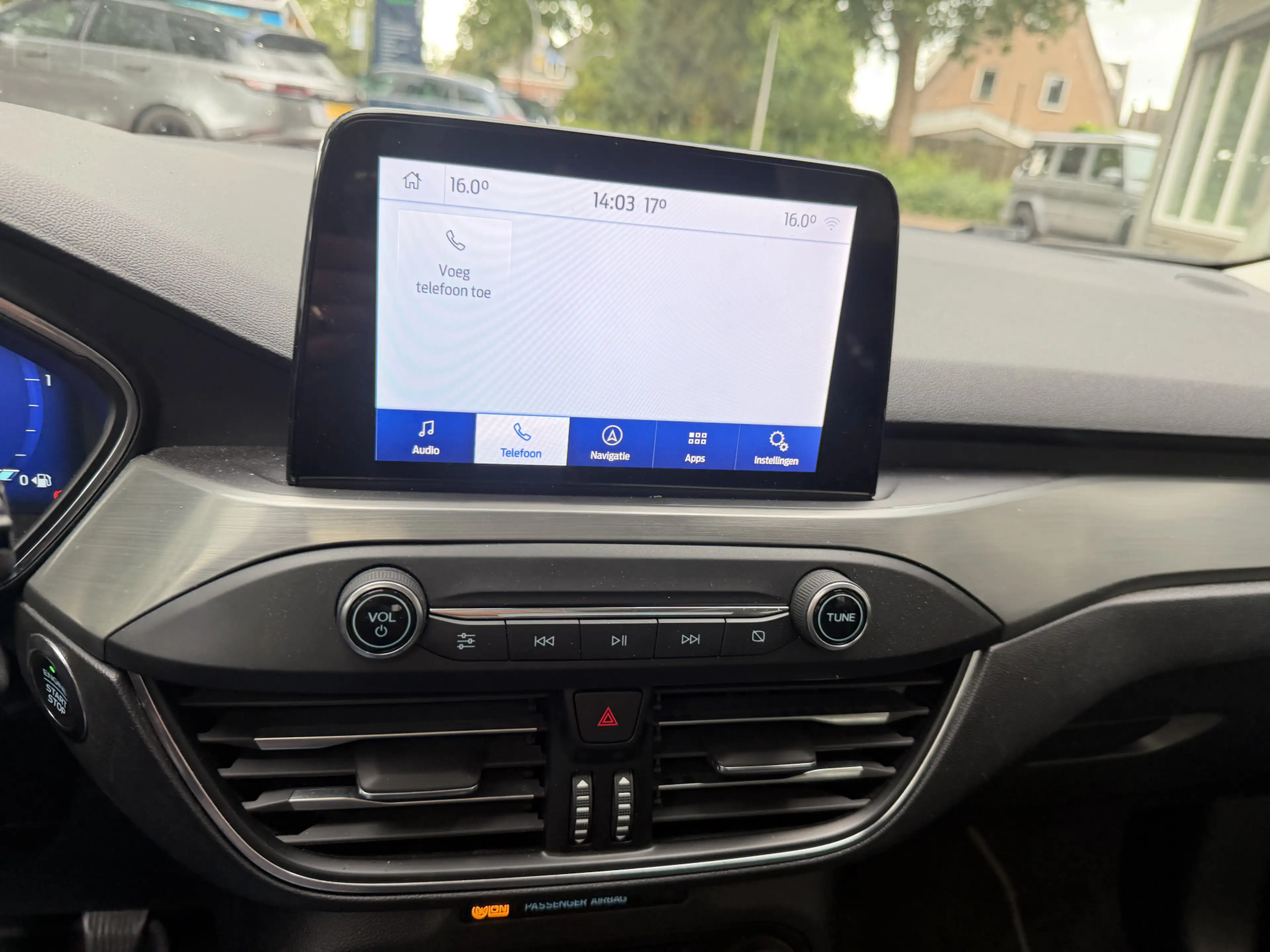 Ford Focus Wagon 1.0 EcoBoost Hybrid Titanium X Business Bj 2 — photo 39