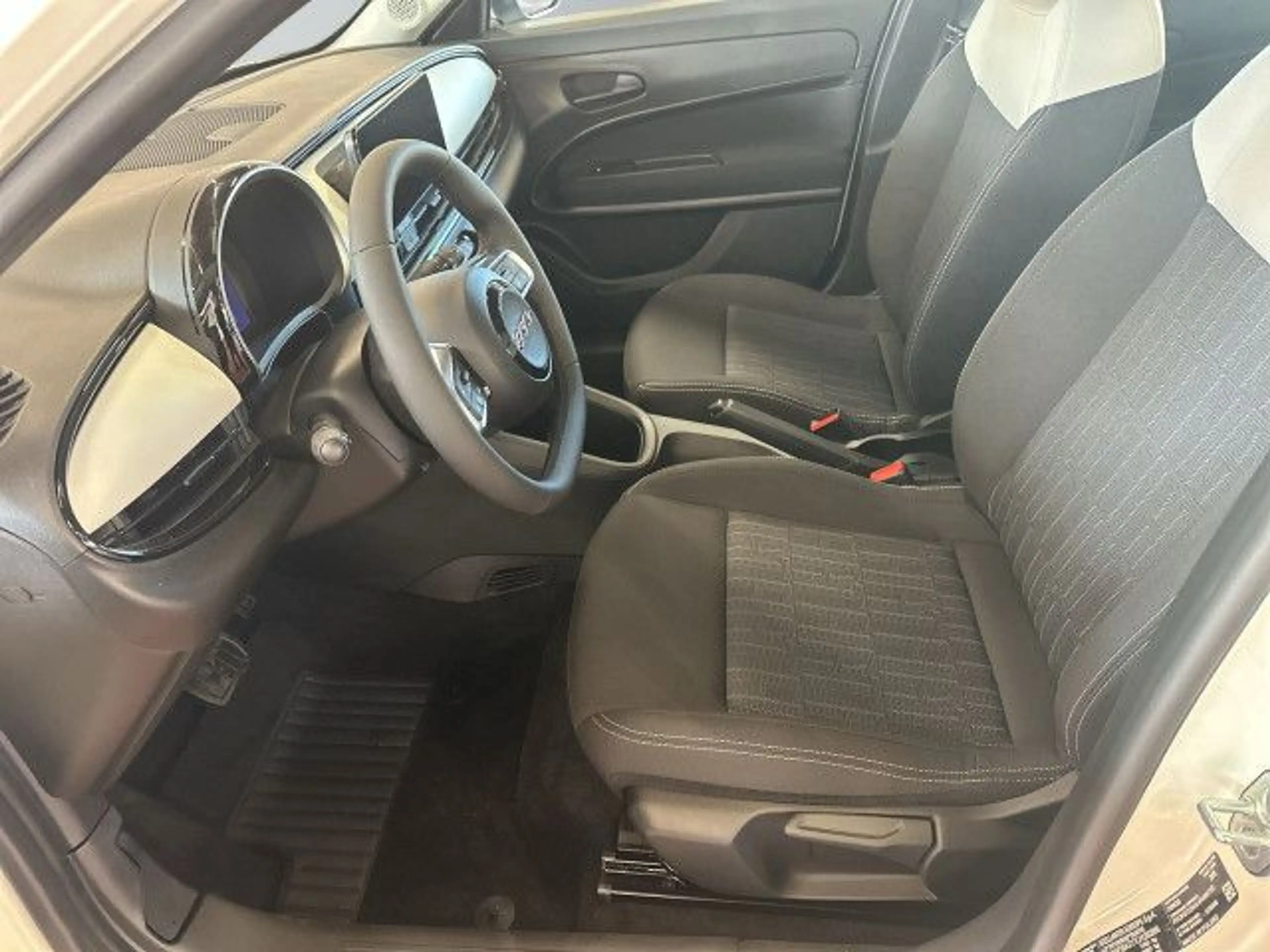 Fiat 600 Fiat  Pop 1.2 T3 MHEV Bluetooth LED Klima — photo 12