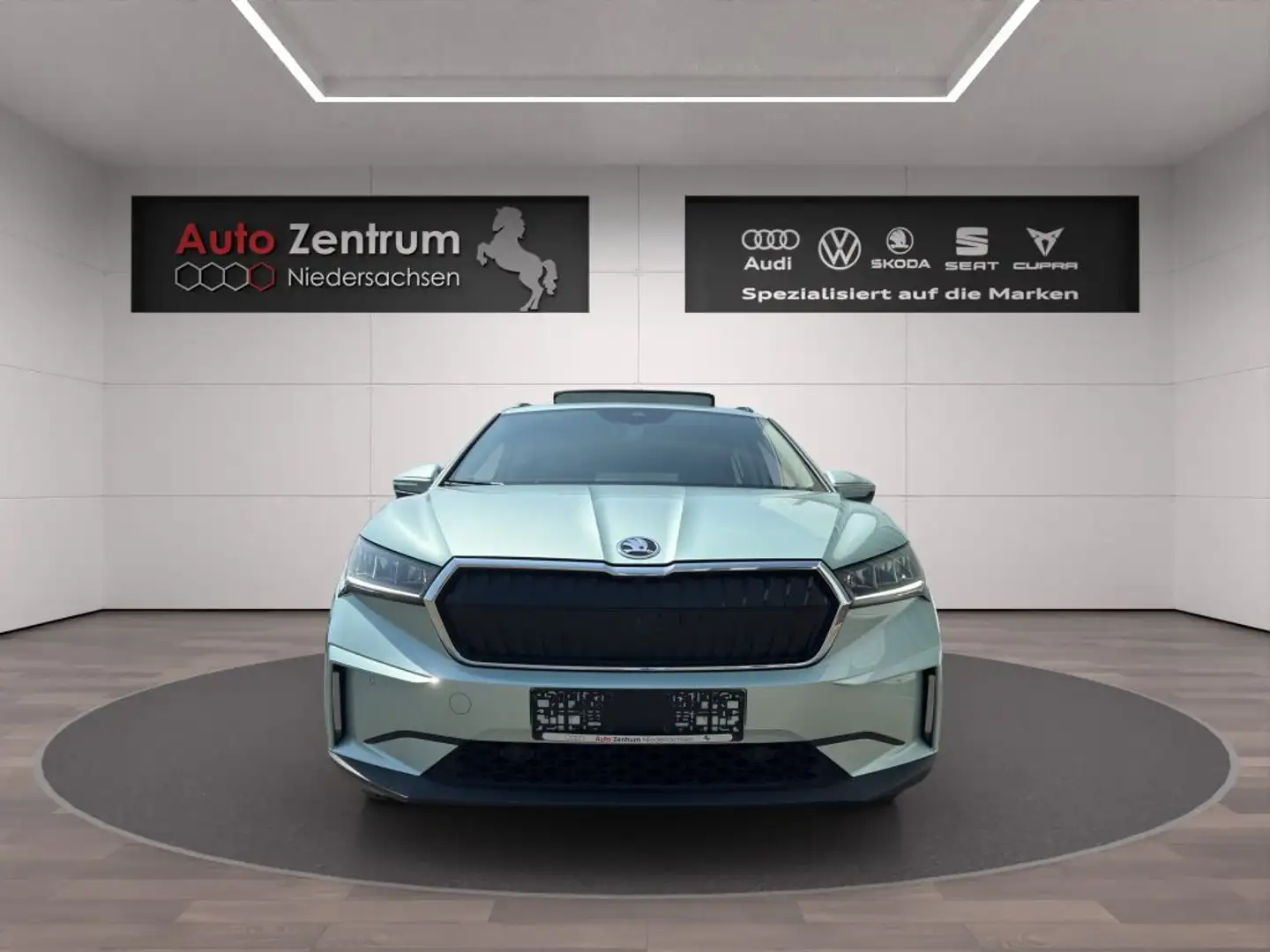 Skoda Enyaq iV 60 AHK*PANO*CarPlay*CAM 0,25 % Regelung Stříbrná - 2