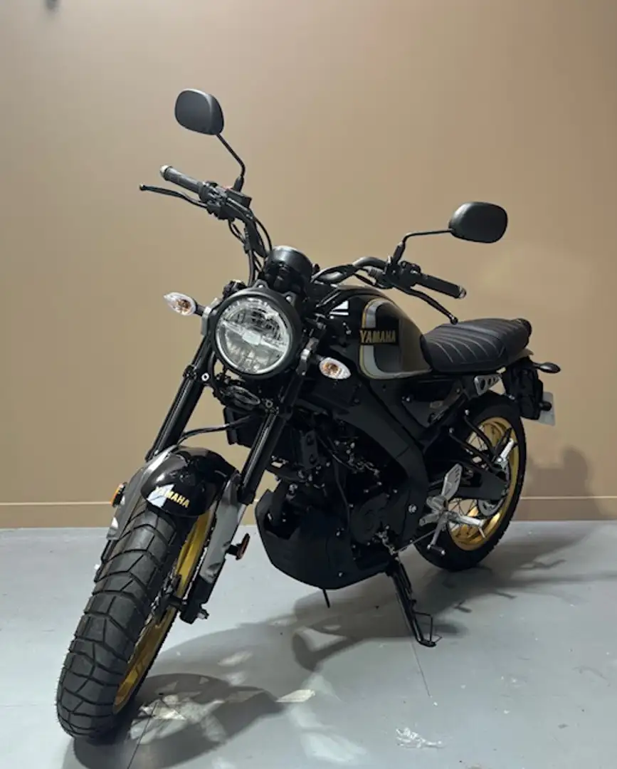 Yamaha XSR 125 Schwarz - 2