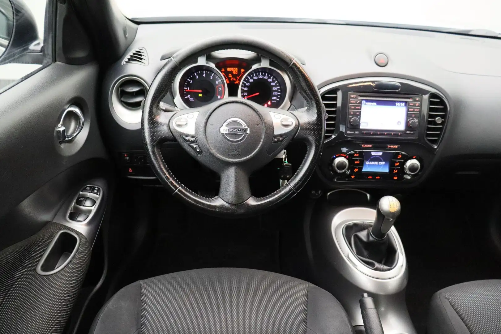 Nissan Juke 1.6 Acenta 2011 | Navigatie | Airco | Achteruitrij Grijs - 2