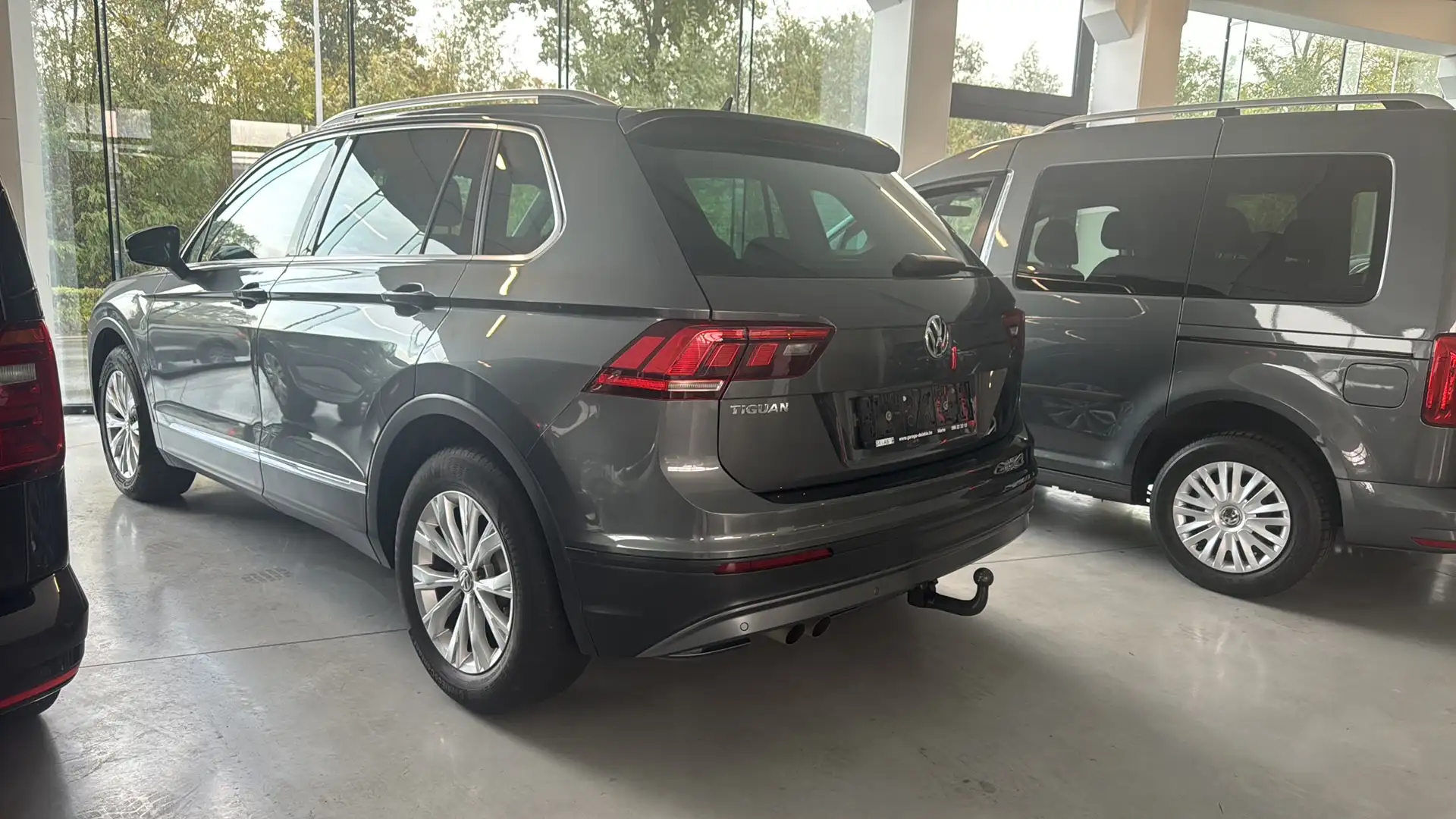 Volkswagen Tiguan 1.5 TSI Grijs - 2