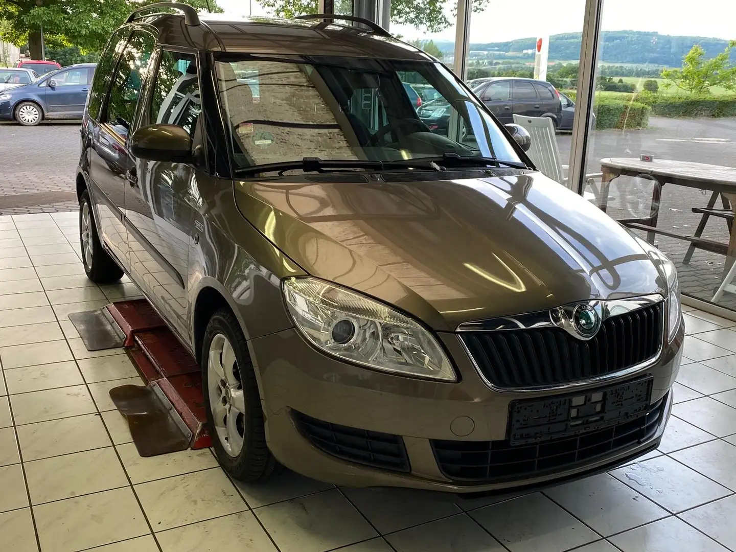 Skoda Roomster Family / Sitzheizung / AHK / PDC / Klimaautomatik Braun - 1