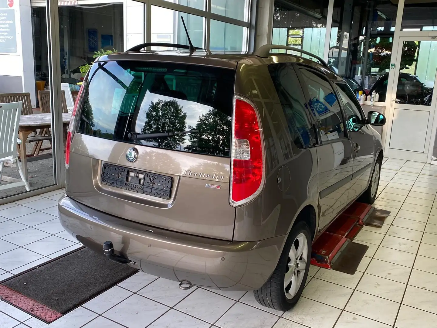 Skoda Roomster Family / Sitzheizung / AHK / PDC / Klimaautomatik Brun - 2