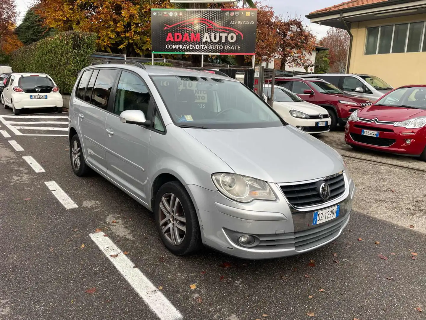 Volkswagen Touran 2.0 Highline Ecofuel 7 posti Argent - 1