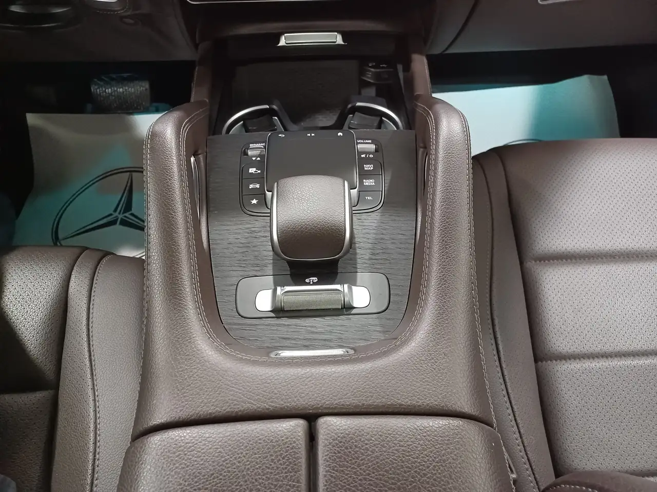 Mercedes-Benz GLE снимка Mercedes-Benz GLE