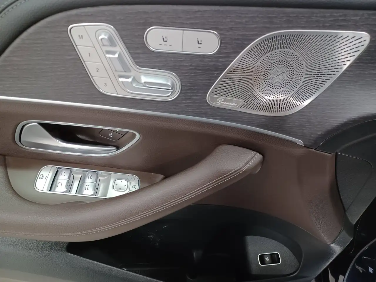 Mercedes-Benz GLE снимка Mercedes-Benz GLE