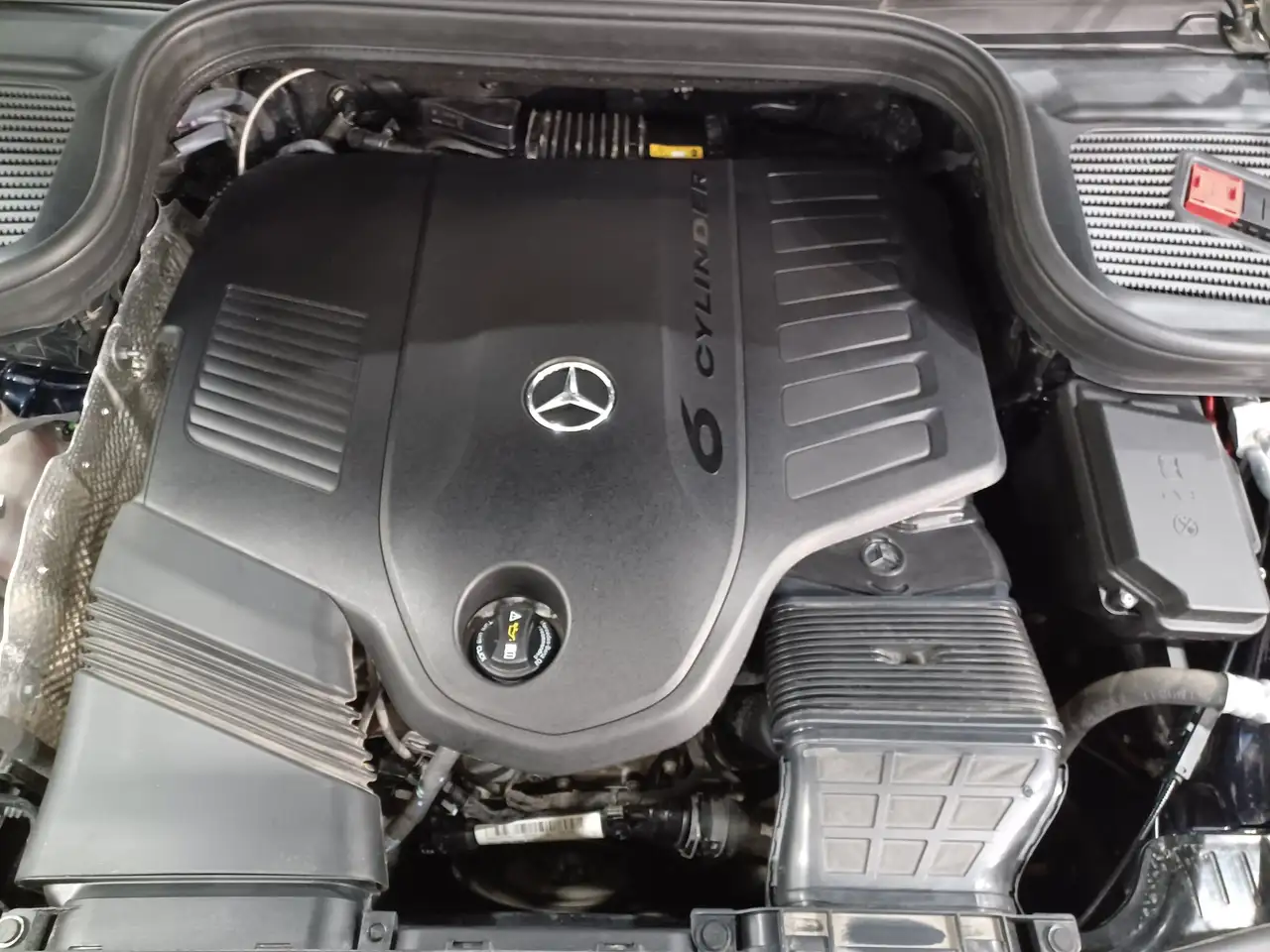Mercedes-Benz GLE снимка Mercedes-Benz GLE