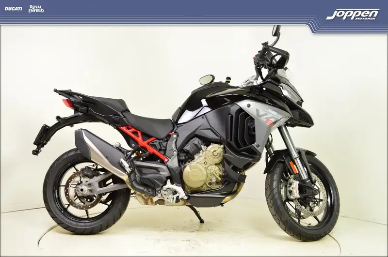 Ducati Multistrada V4 S