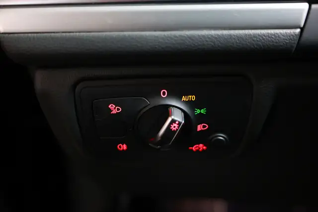 Audi A6 view 14