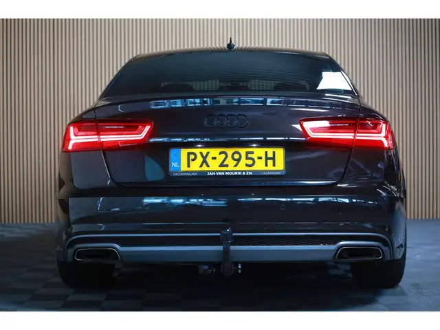 Audi A6 view 6