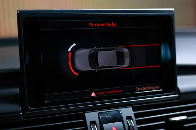 Audi A6 view 26