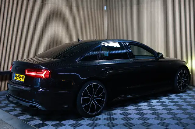 Audi A6 view 7