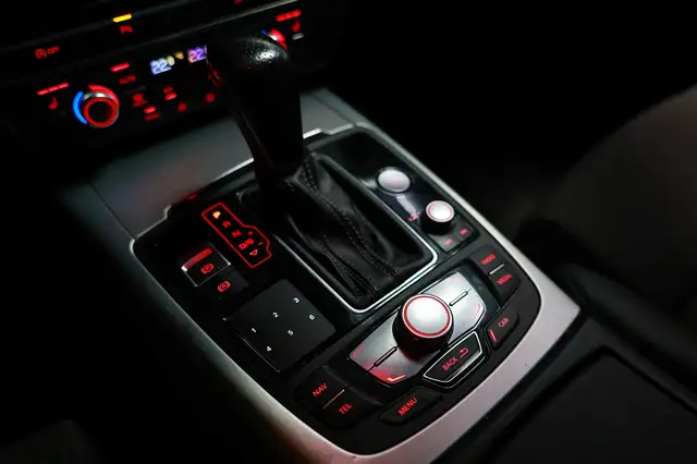 Audi A6 view 23