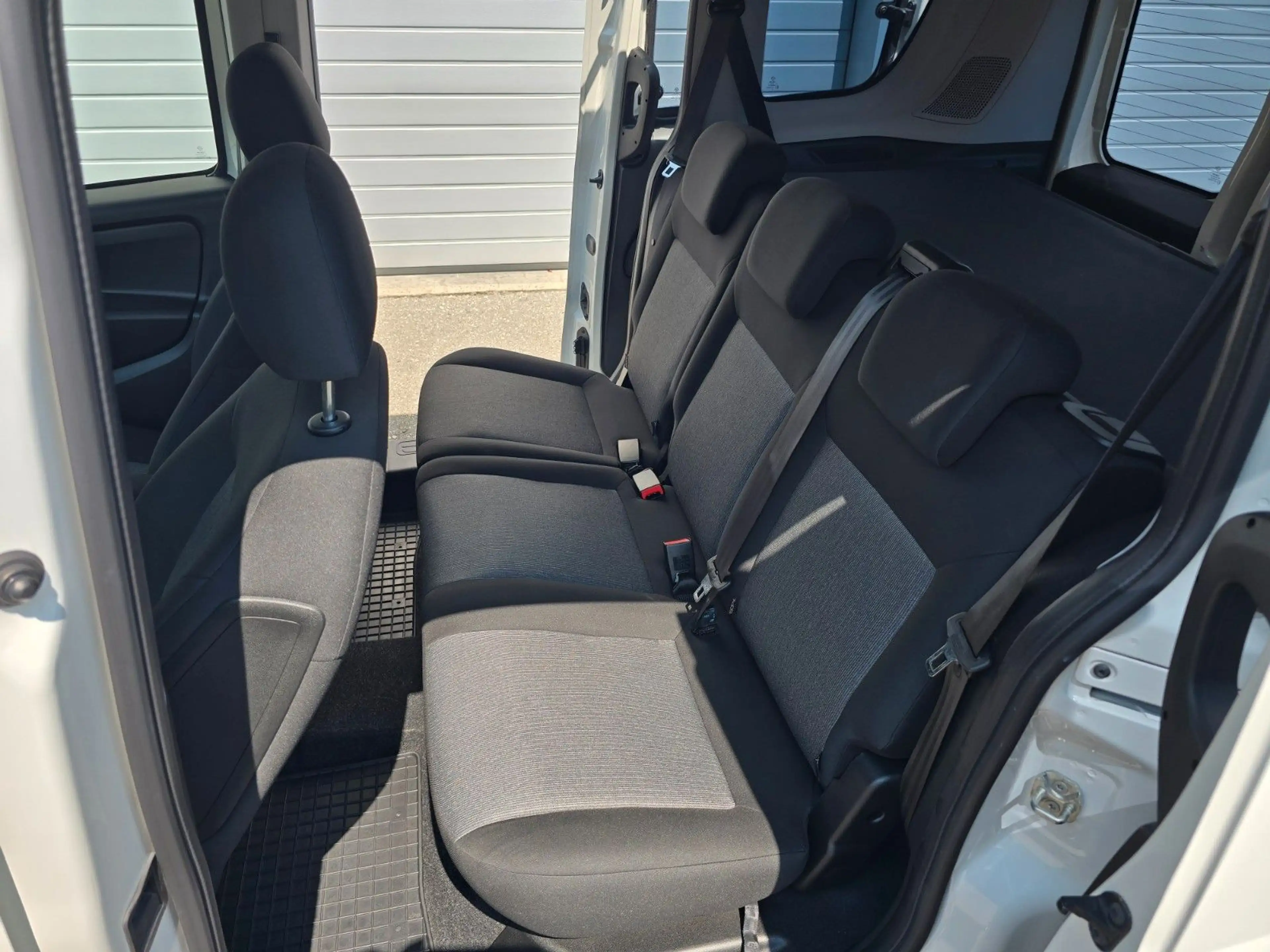 Fiat Doblo Professional, 6 Gang, Garantie — photo 12