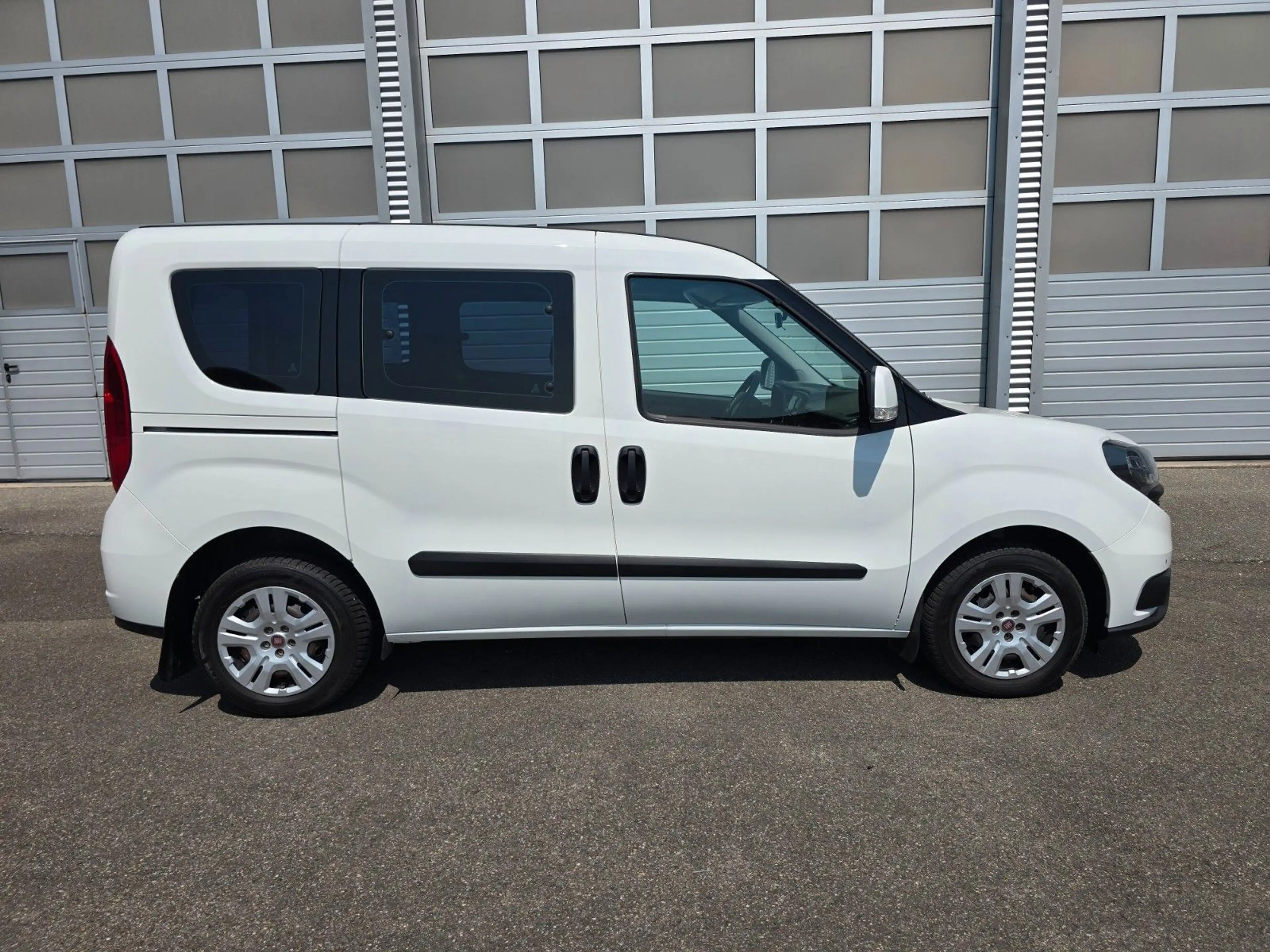 Fiat Doblo Professional, 6 Gang, Garantie — photo 5