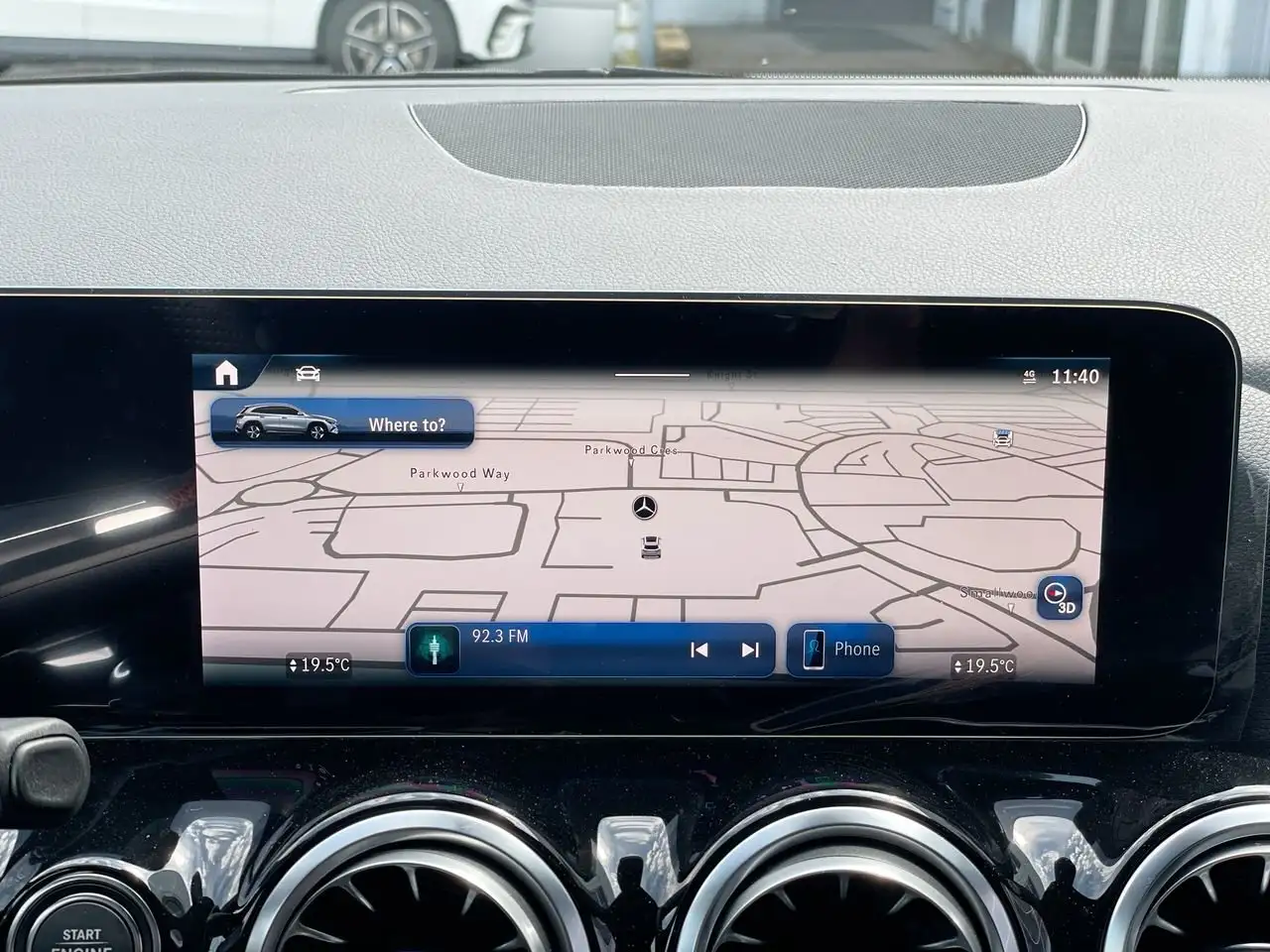 Mercedes-Benz GLA photo Mercedes-Benz GLA