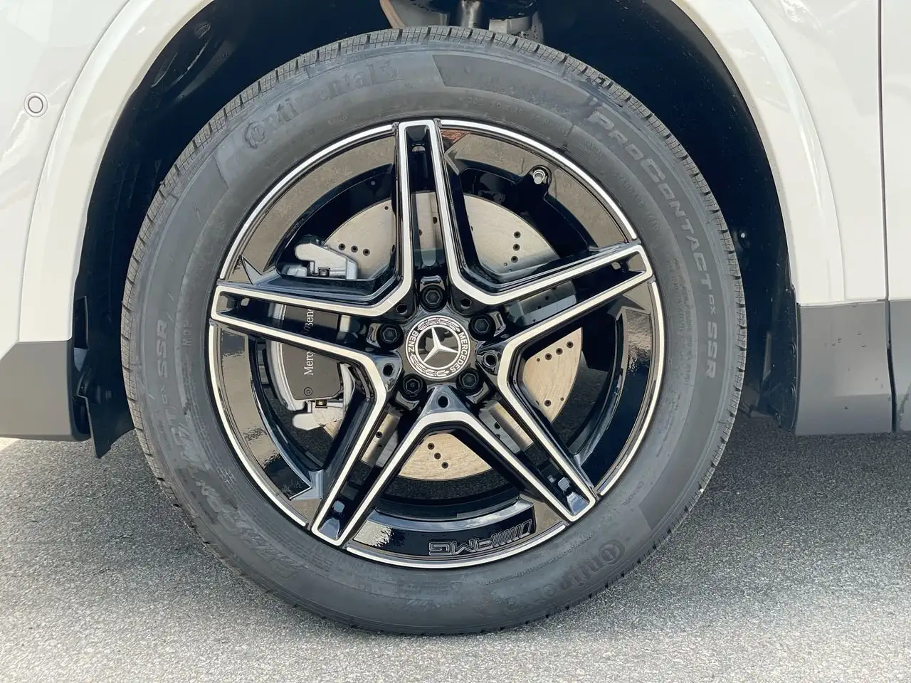 Mercedes-Benz GLA photo Mercedes-Benz GLA
