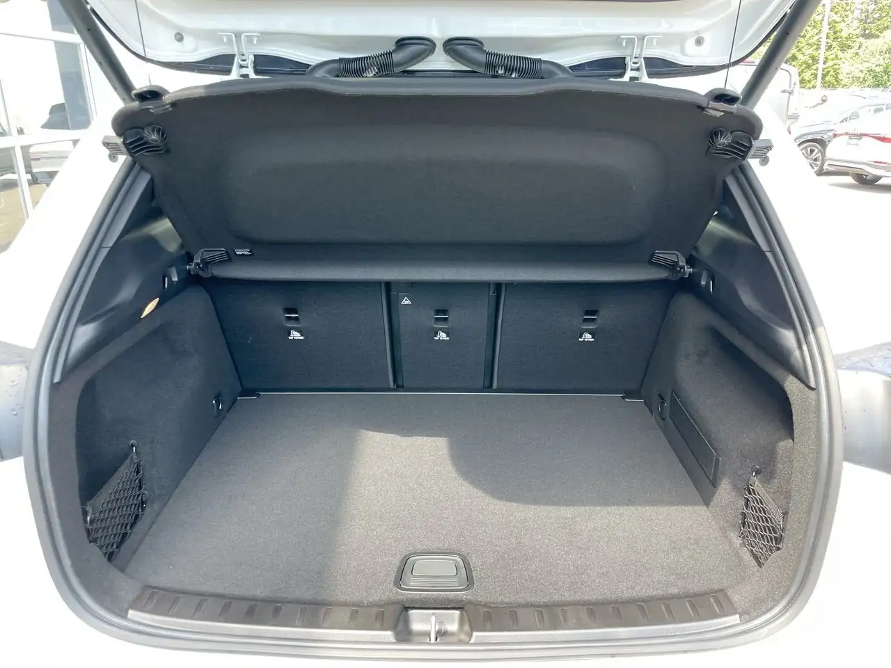 Mercedes-Benz GLA photo Mercedes-Benz GLA
