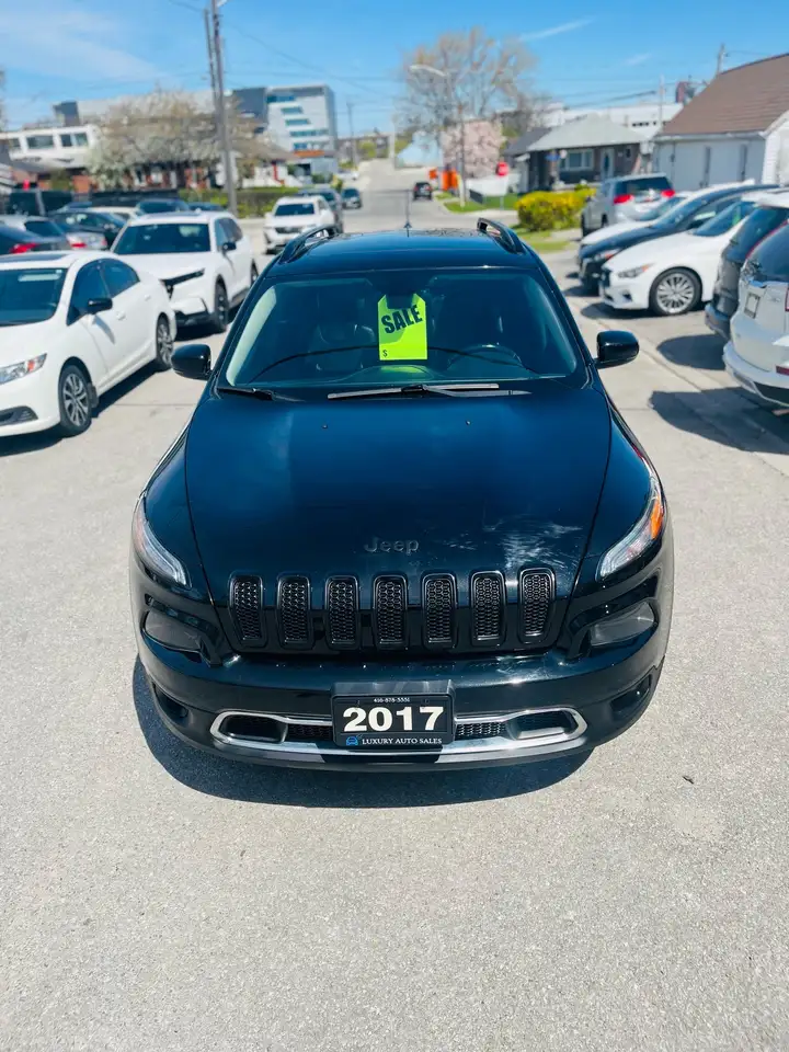 Jeep Cherokee снимка Jeep Cherokee