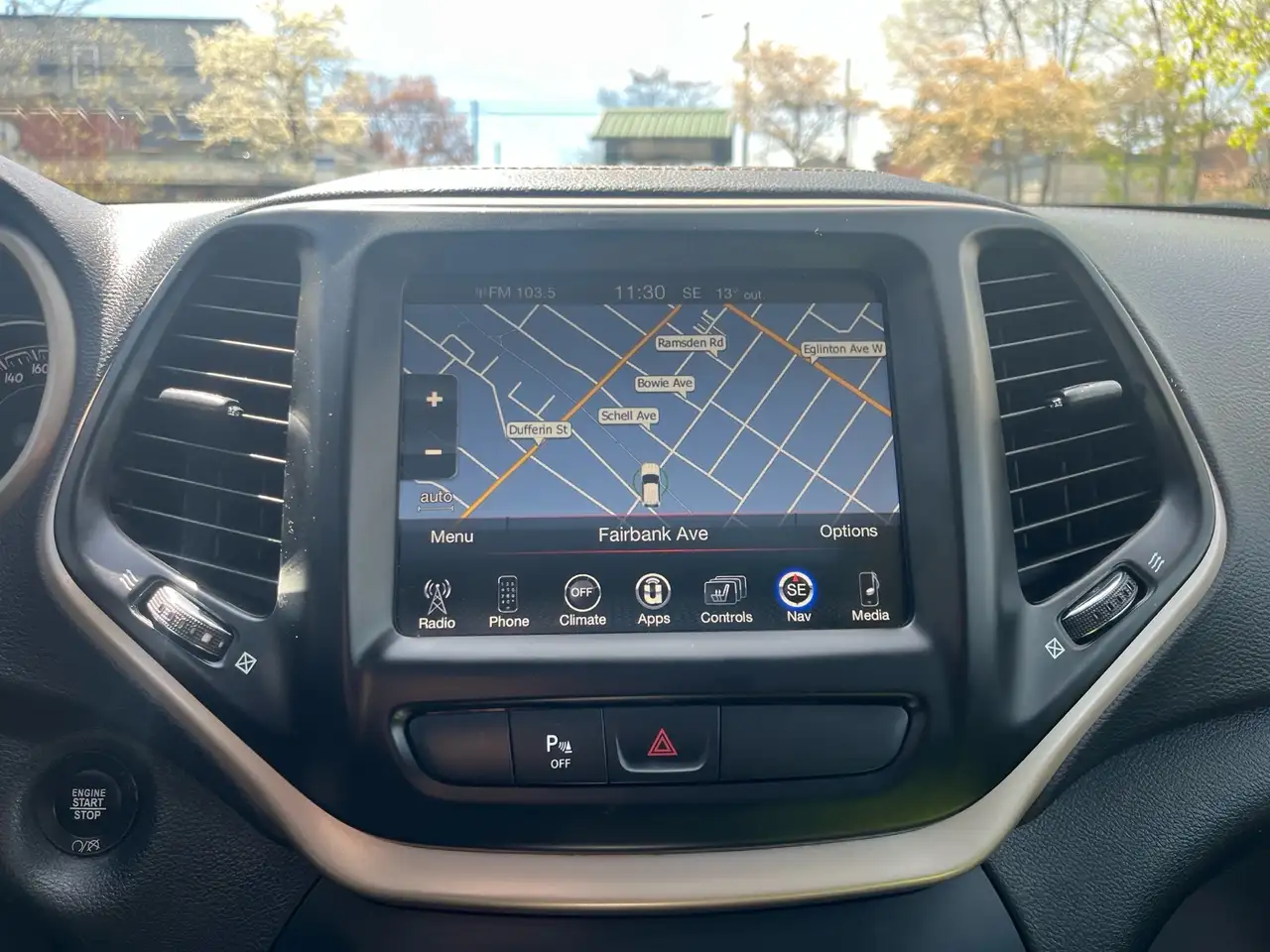 Jeep Cherokee снимка Jeep Cherokee