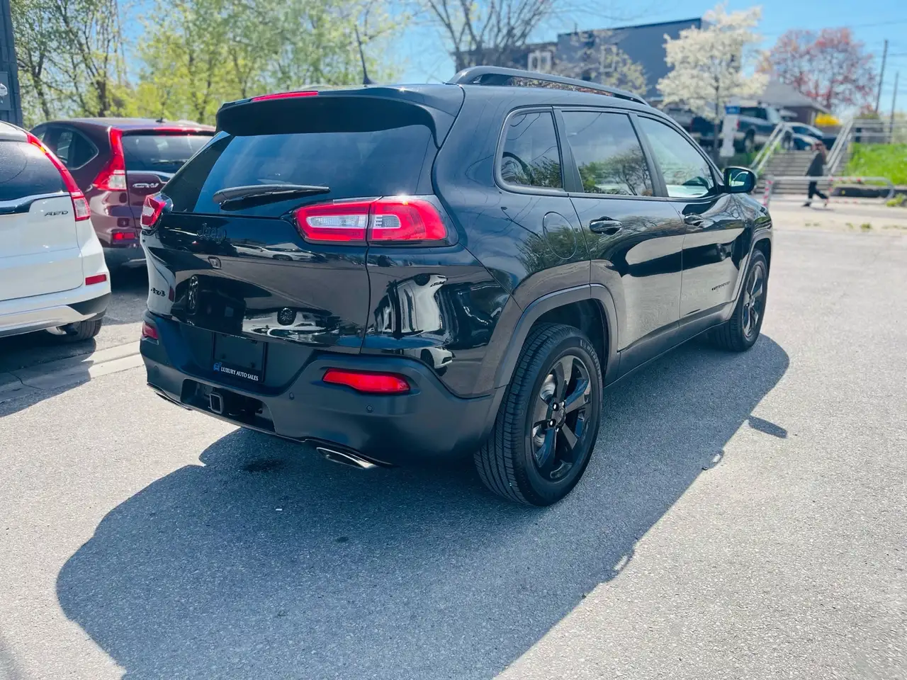 Jeep Cherokee снимка Jeep Cherokee