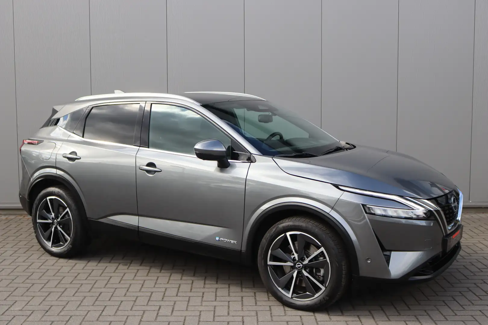 Nissan Qashqai 1.5 e-Power Tekna Navigatie/Panoramadak/Camera/Ada Grijs - 2
