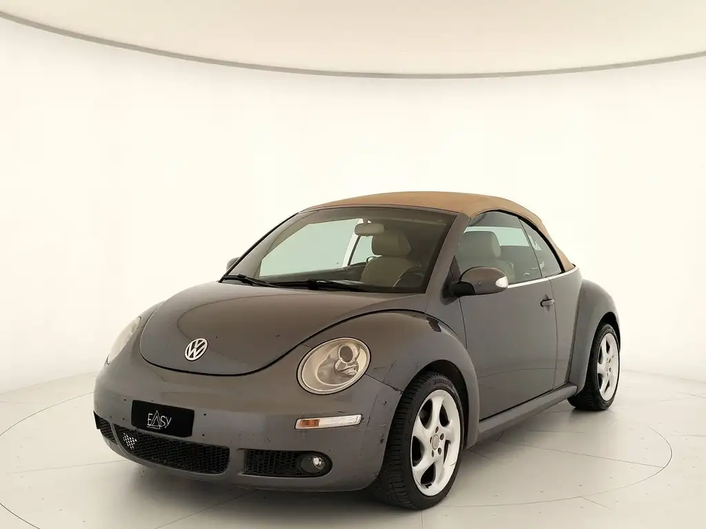 Volkswagen New Beetle 2007 из Европы — купить под ключ