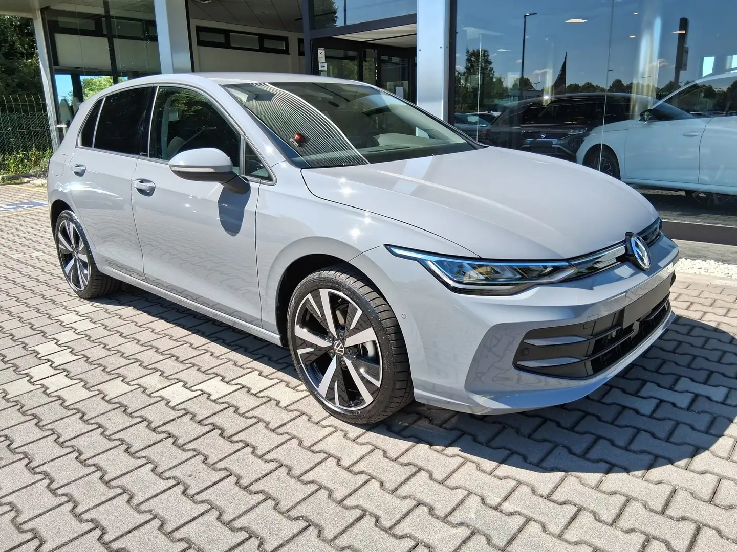 Volkswagen Golf EDITION PLUS Grigio - 1