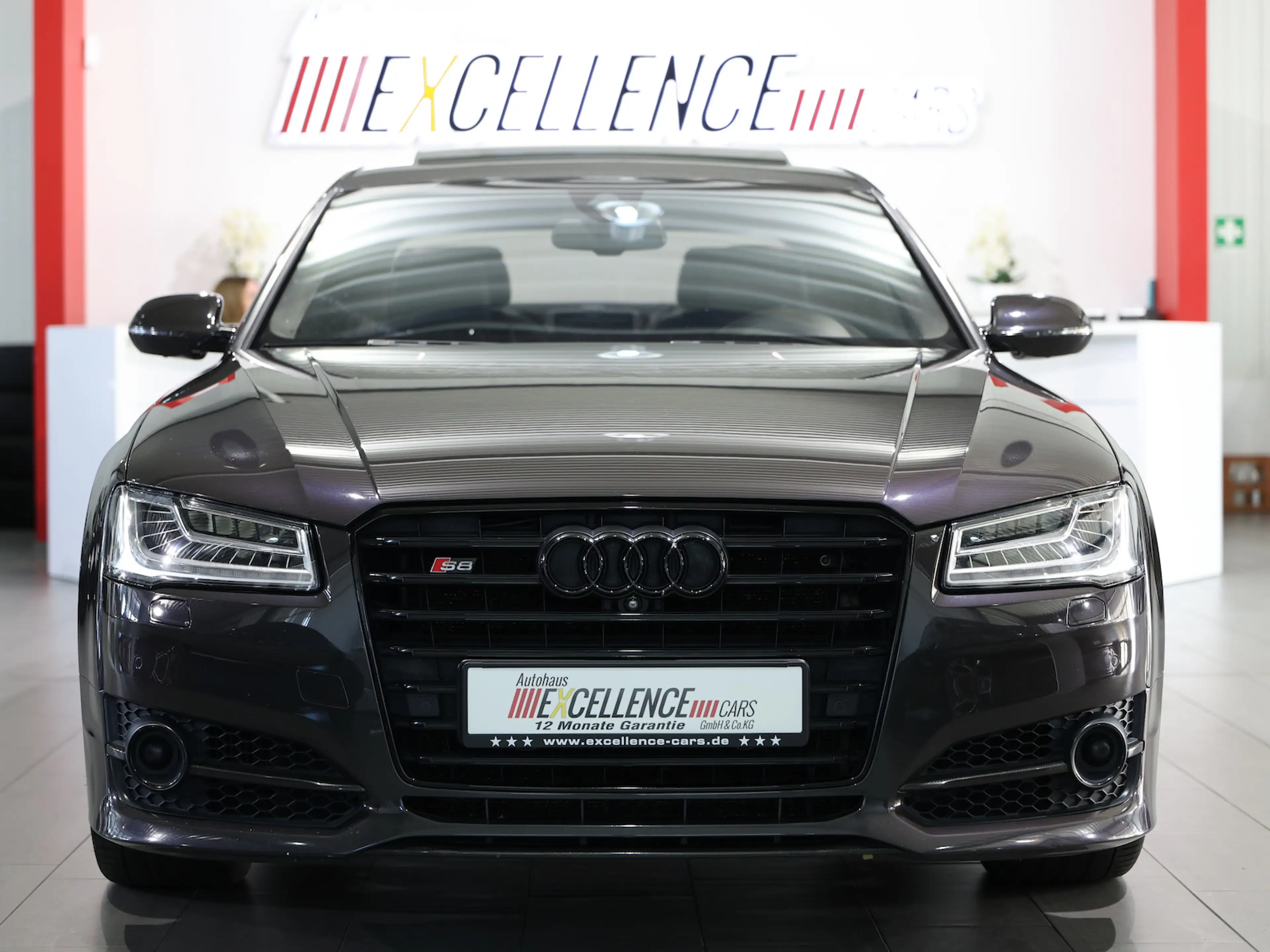 Audi S8 PLUS 4.0 TFSI Q EXCLUSIVE DESIGN BLACK MATRIX — photo 6