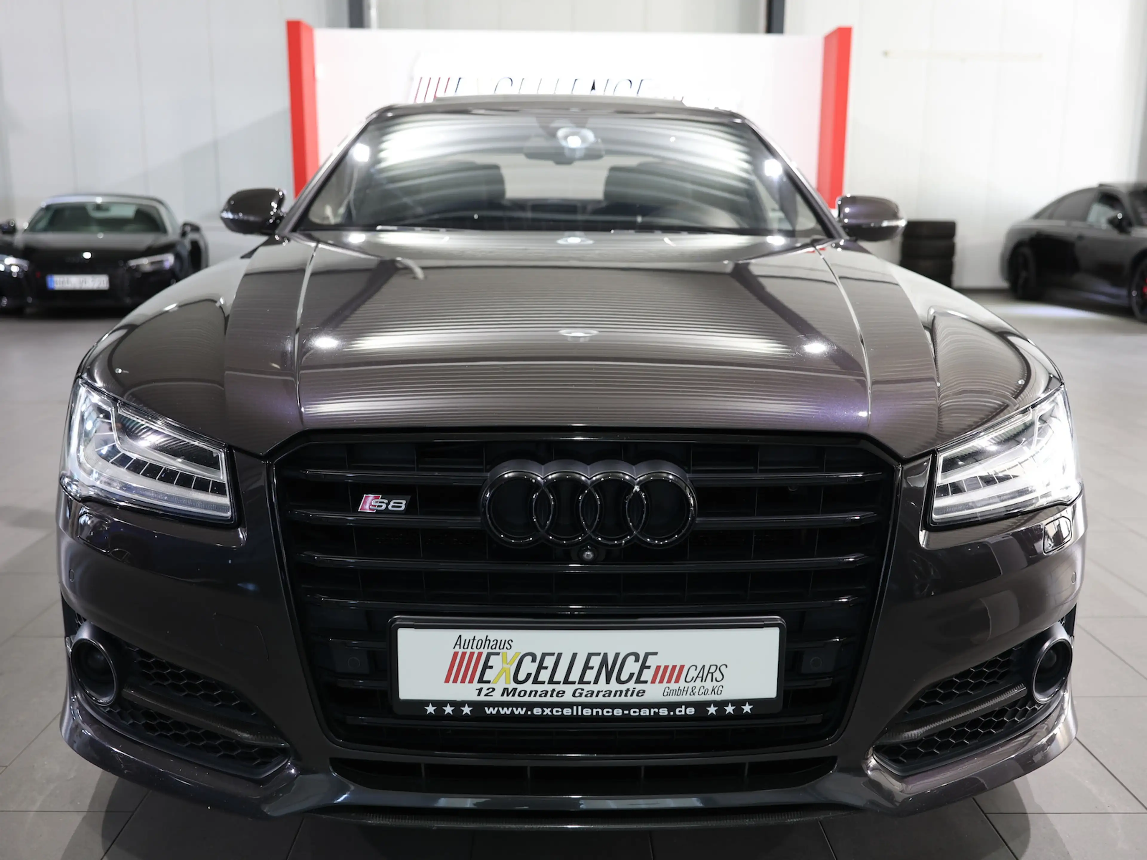 Audi S8 PLUS 4.0 TFSI Q EXCLUSIVE DESIGN BLACK MATRIX — photo 7