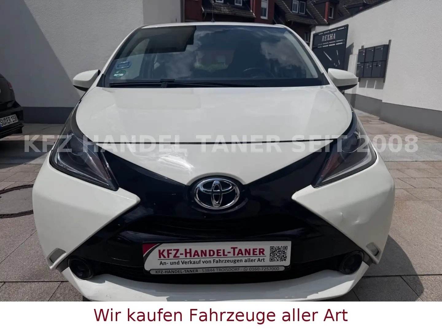 Toyota Aygo AYGO x-play Blanc - 2