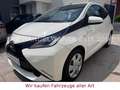 Toyota Aygo AYGO x-play Blanc - thumbnail 3