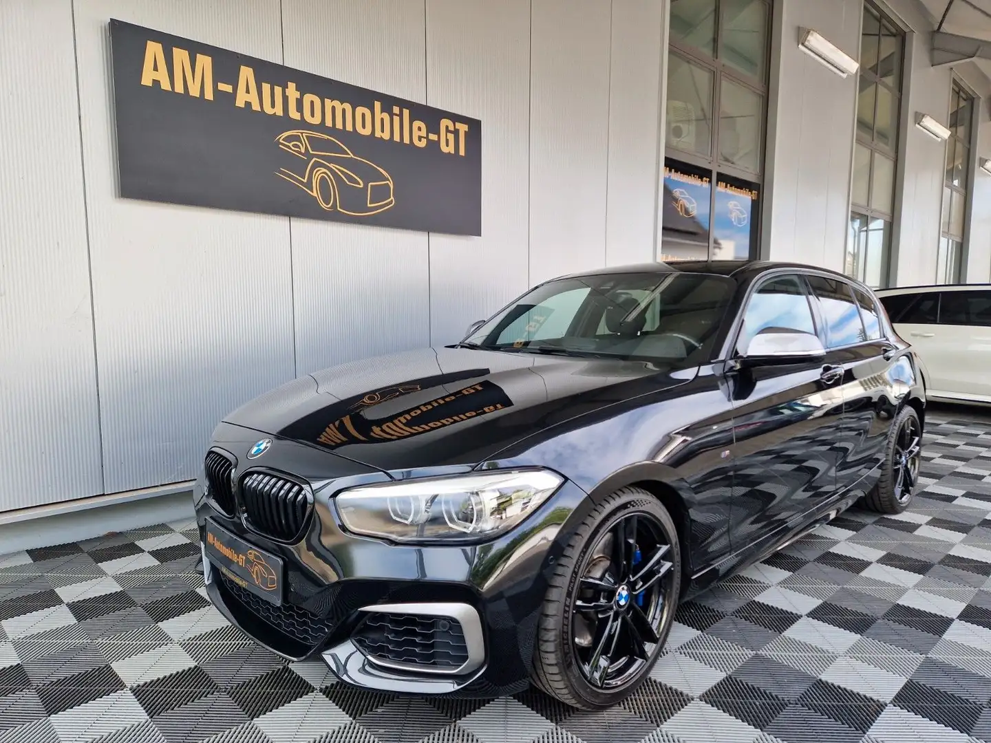 BMW 140 5-trg. Special Edition*1 Hand*HR/KR*R-KAM* Noir - 1