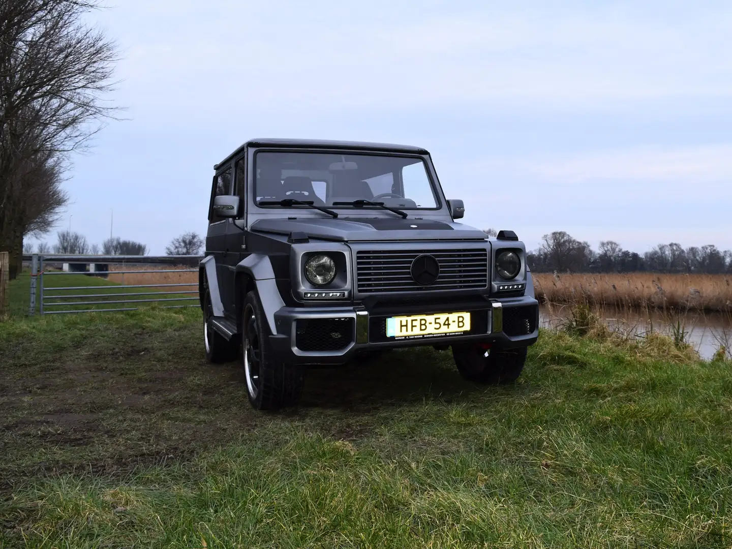 Mercedes-Benz G Серый - 1