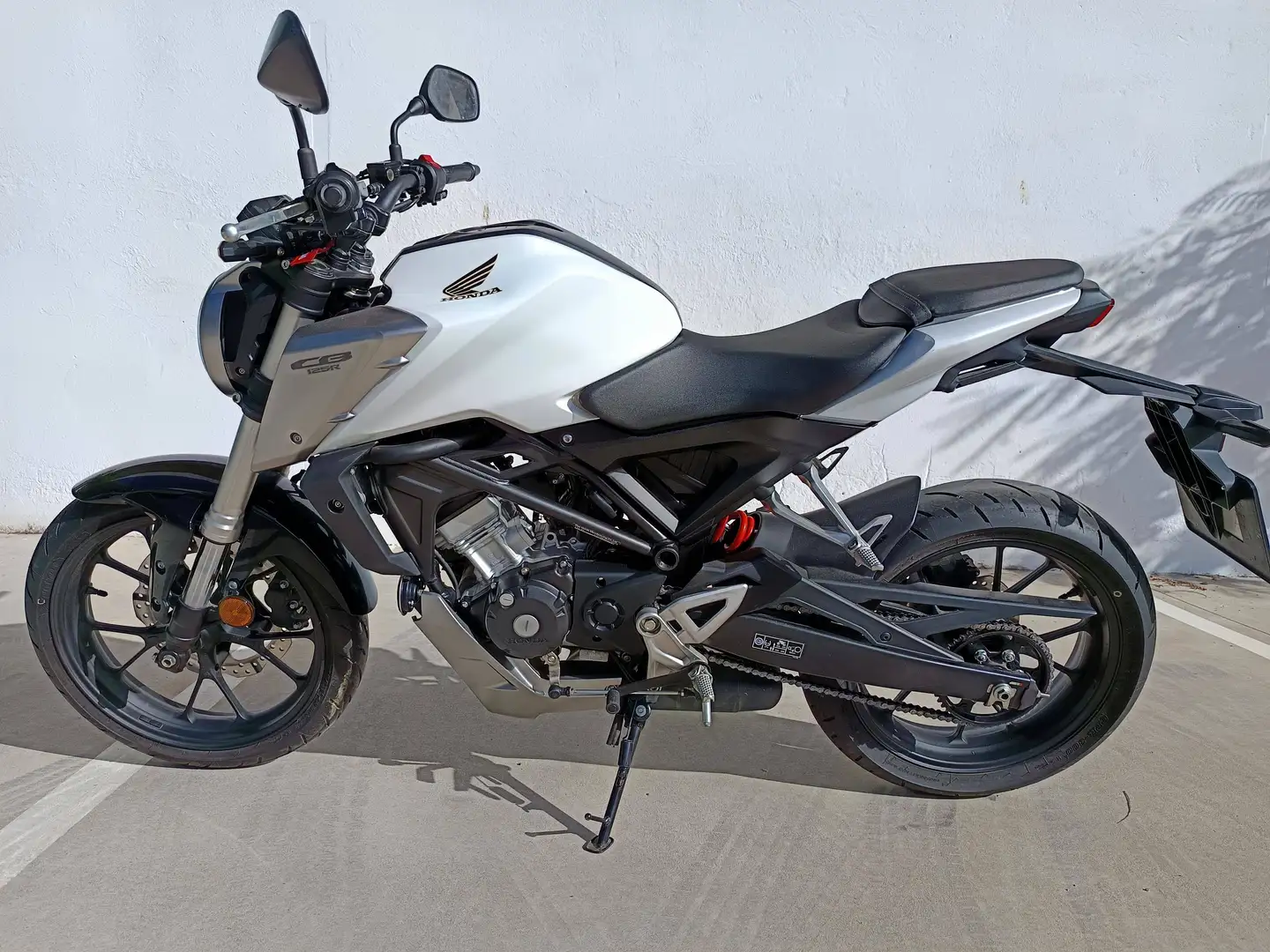 Honda CB 125 CB125R 125 cc, versión 2018-2020 Blanco - 2