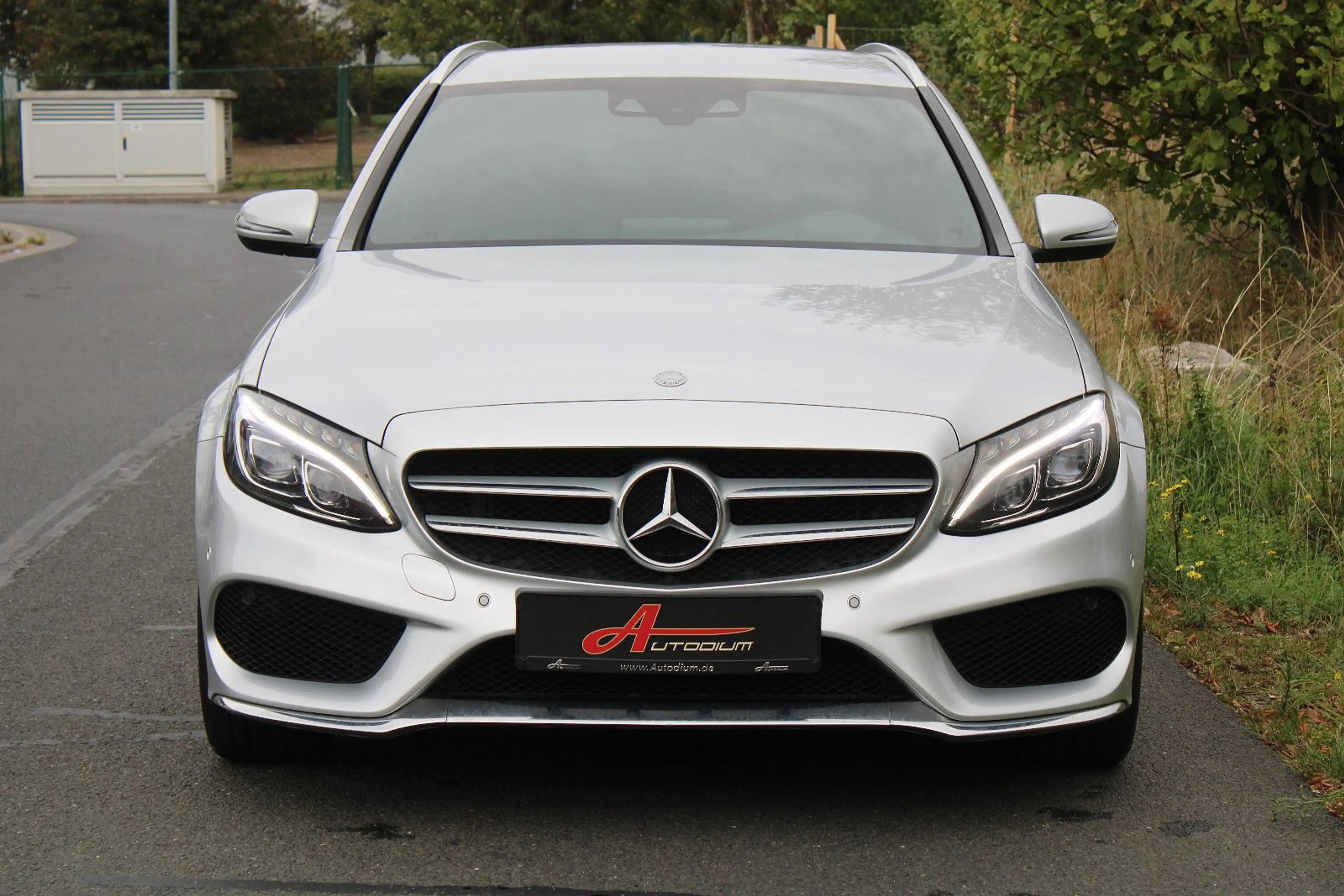 Mercedes-Benz C 250 d *AMG/Burmester/Kamera/HUD/Leder/ILS/19'!* — photo 8